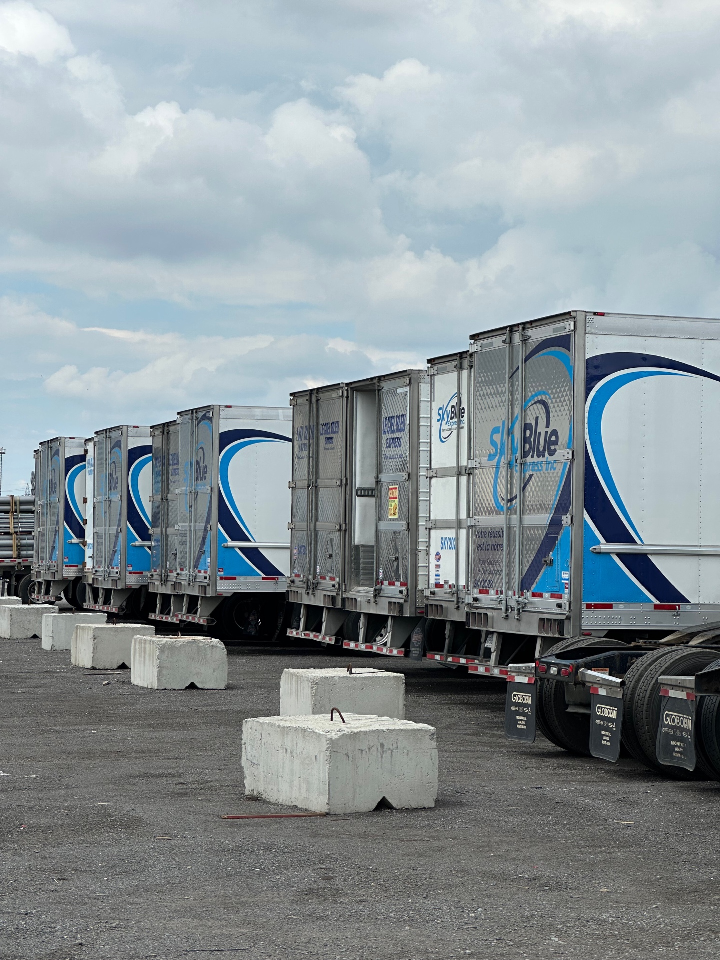Sky Blue Express Trailer Yard